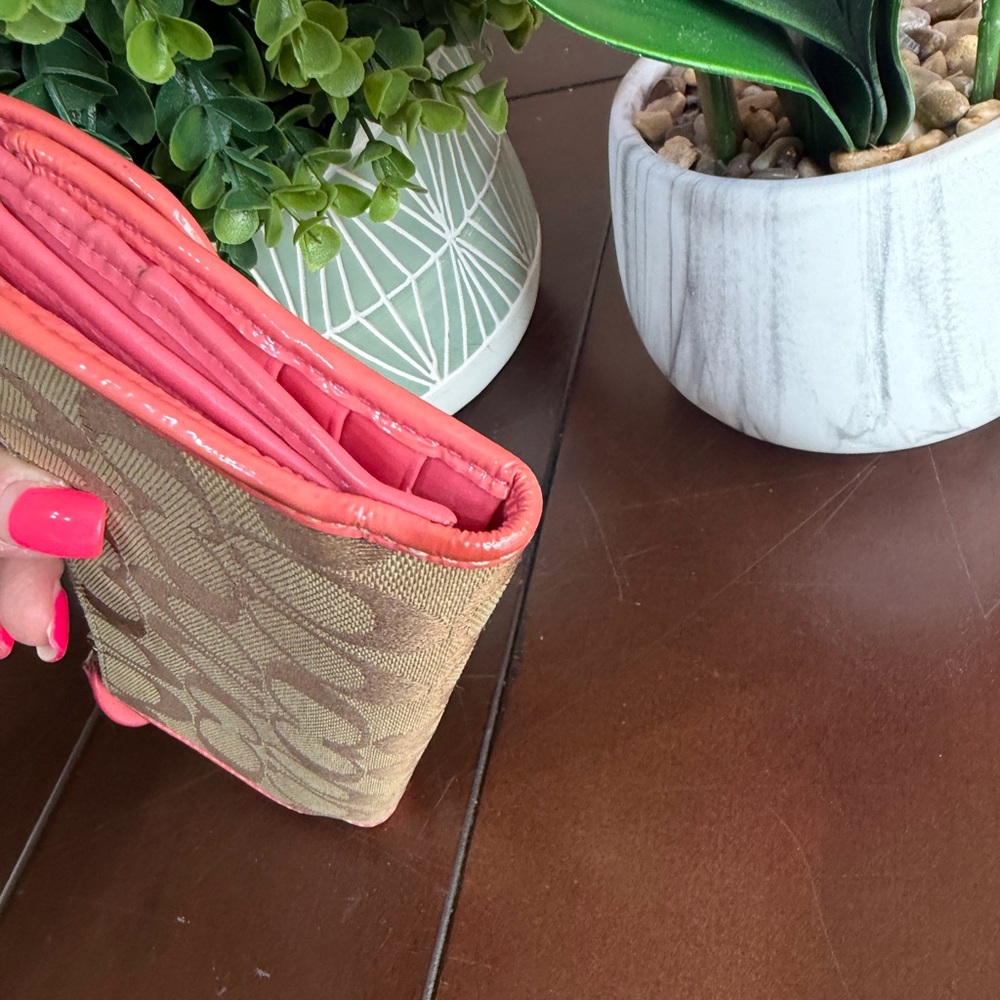 Coach Pink signature canvas wallet with turn lock - Picture 11 of 15